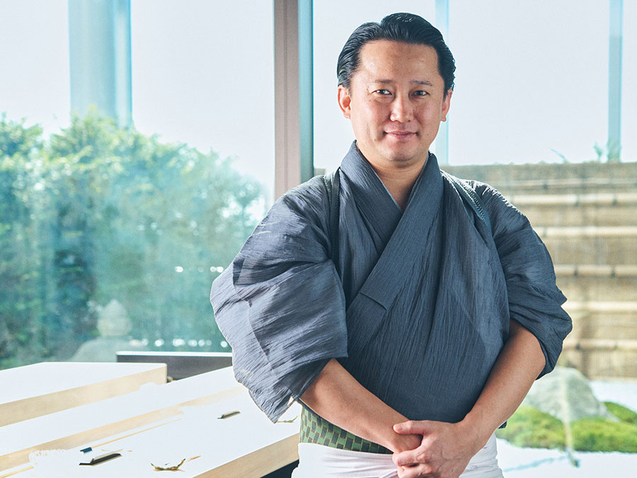 行天 健二氏