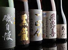 日本酒は15～20種、焼酎が2種を常備。山田錦の純米大吟醸『あさだ』も用意。