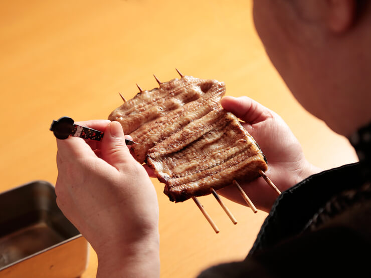 骨を丁寧に取り除くので、子供からお年寄りまで美味しくいただけます