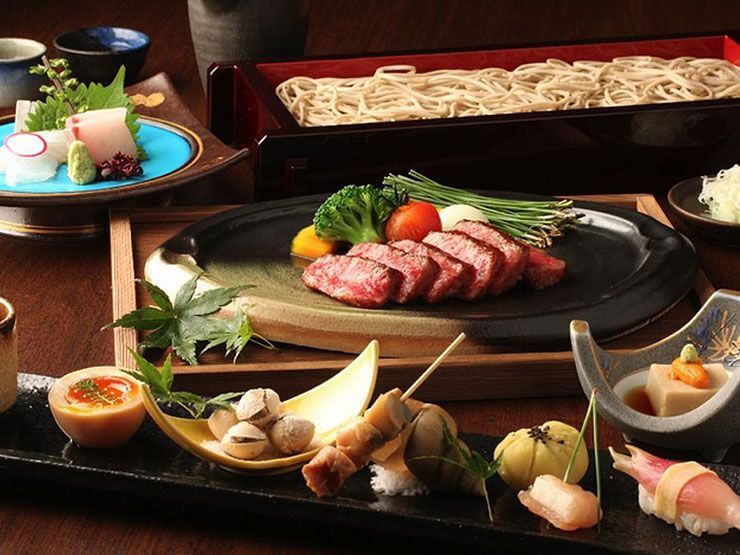 料理人・匠の技で国内屈指の食材の"旬の味"を楽しめます