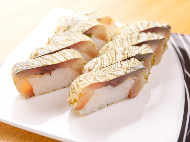 しめ鯖が苦手な人でも食べられる名物『こだわりの鯖寿司』