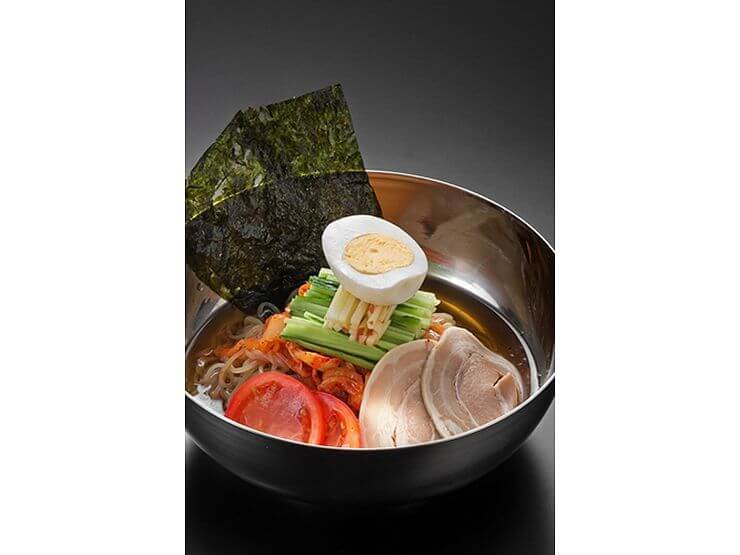 これをお目当てに訪れる人がいるほど美味しい『冷麺』
