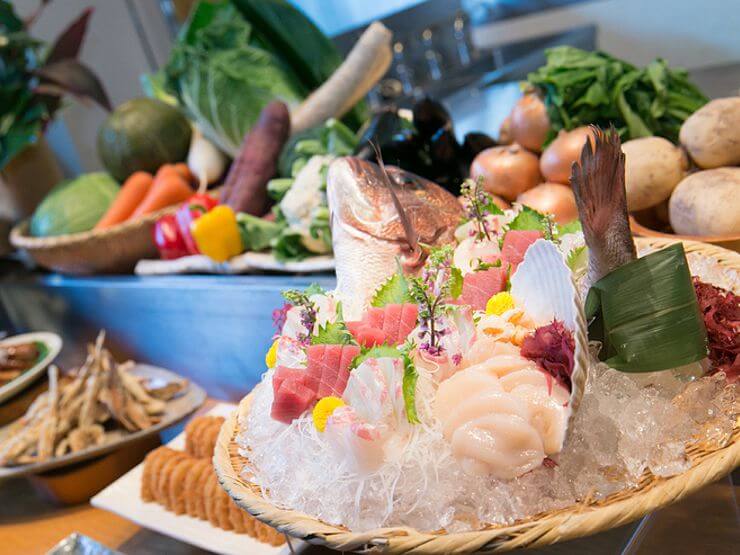 ランチはビュフェをやっています。1000円でお腹いっぱい！