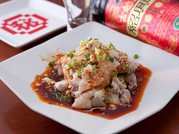 ビールに合うがキーワードの料理は、全体にパンチの利いた味付け