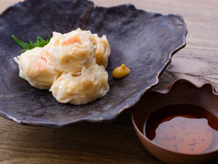 北海道の魚介や季節の素材を使った逸品は、箸が止まらない美味しさ