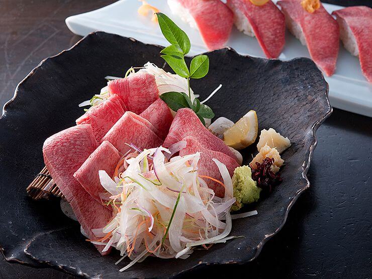 各店ごとに違うサイドメニュー。旬の素材を時期毎に味わえます