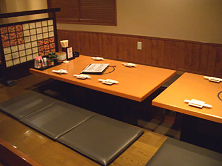 接待に最適な個室もあります。住宅地にある隠れ家的な雰囲気のお店