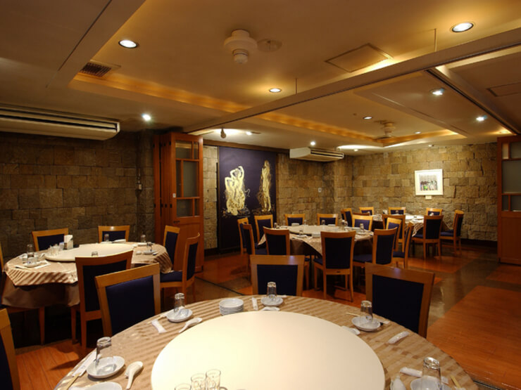 プライベートに集う食事会、記念日、各種宴会などに。大人の上質な時間を
