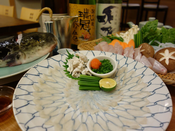 冬季限定でふぐ料理のコースもあります